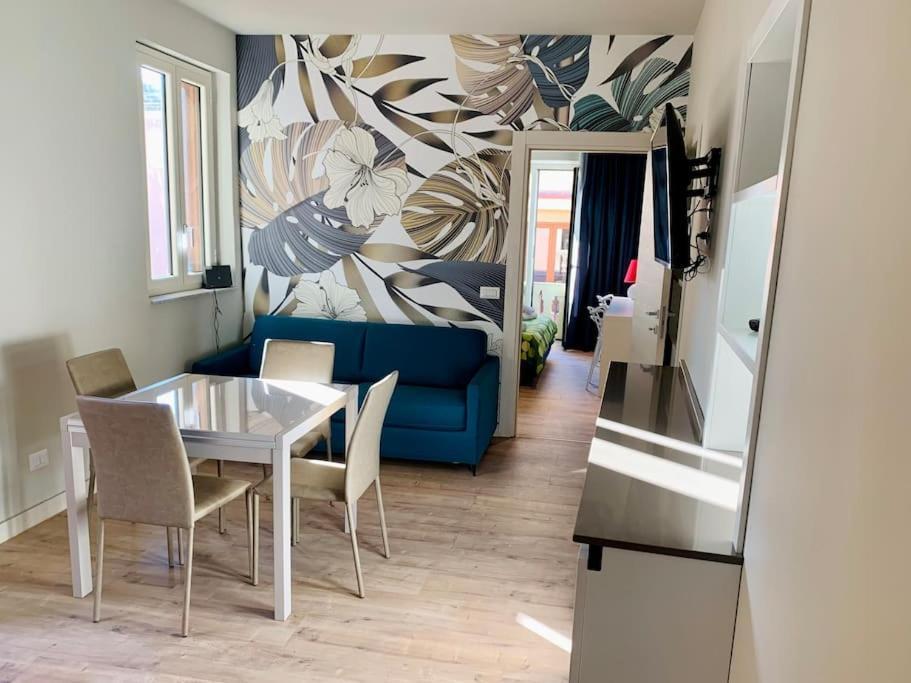 Alex Charme Central Apartments - Corso Umberto Таормина Экстерьер фото